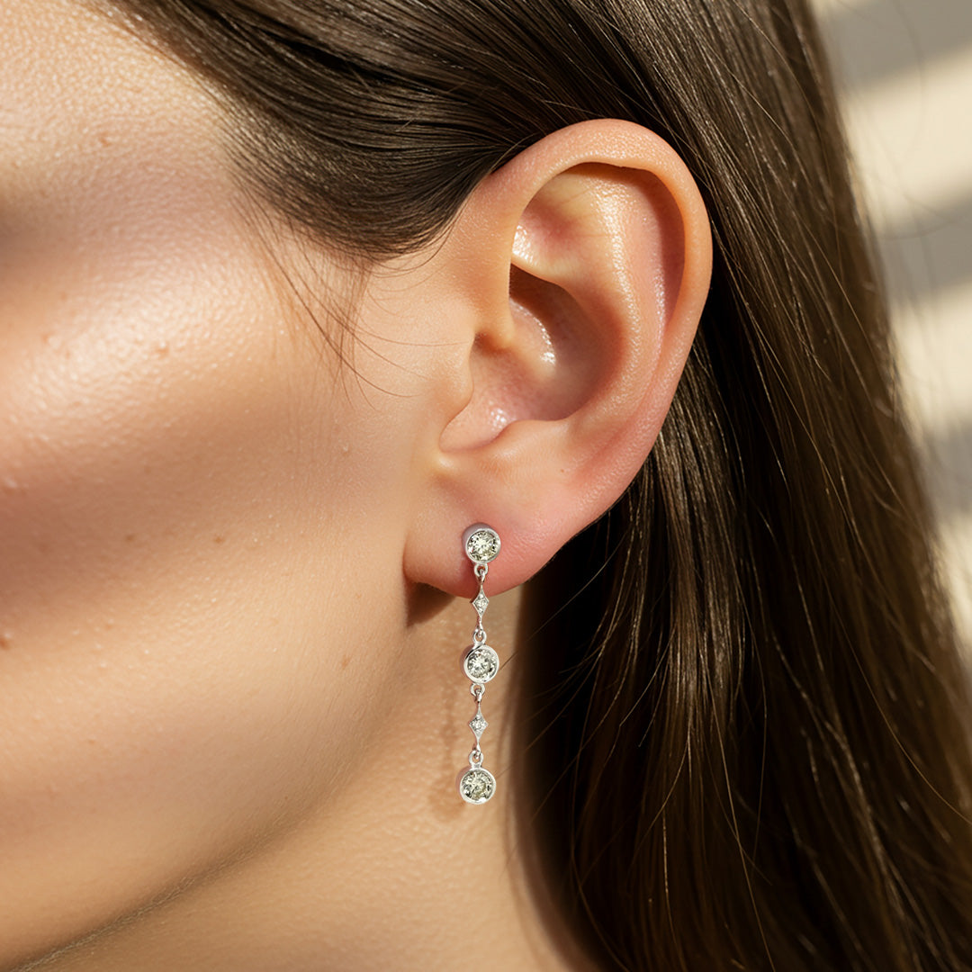 Élise Diamond Drop Earrings