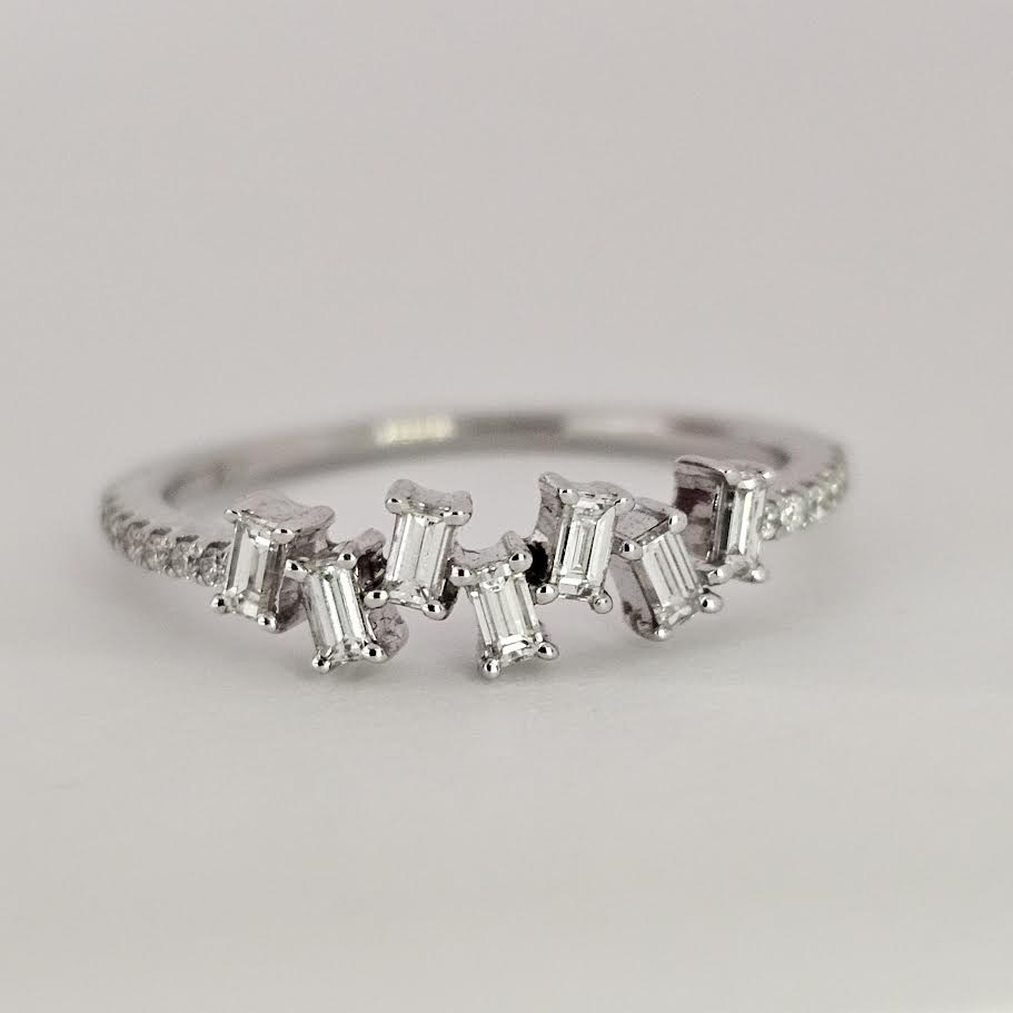 Aveline Baguette Diamond Stackable Ring
